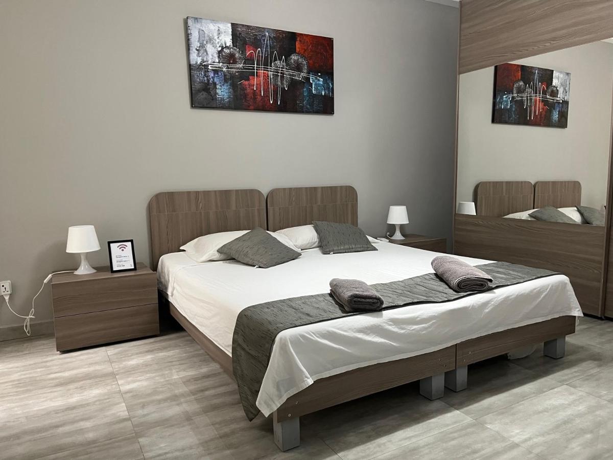 F7 Room 1, Private Double Room With Private Bathroom In Shared Flat Msida Exterior foto